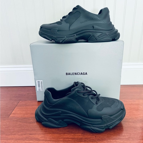 $975 Balenciaga Molded Synthetic Triple S Sneakers Black EU 46 US 13. Eu 42 US 9 - Picture 5 of 17